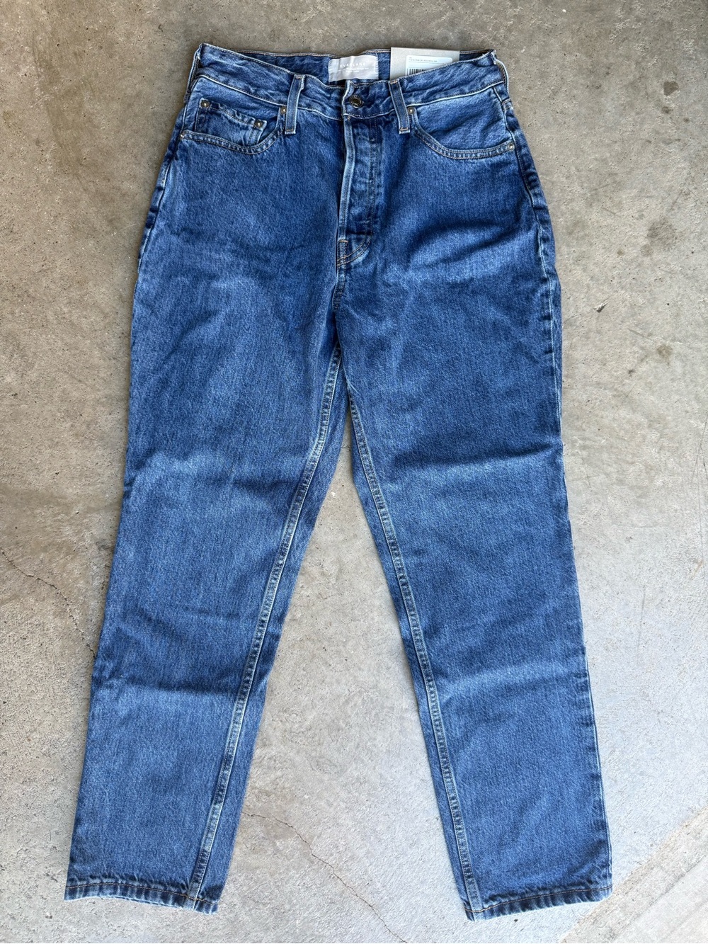 Everlane The Curvy 90s Cheeky Straight Jeans